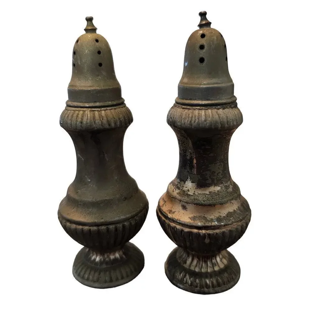 Vintage Salt and Pepper Shakers Silver Plated Tarnished 4